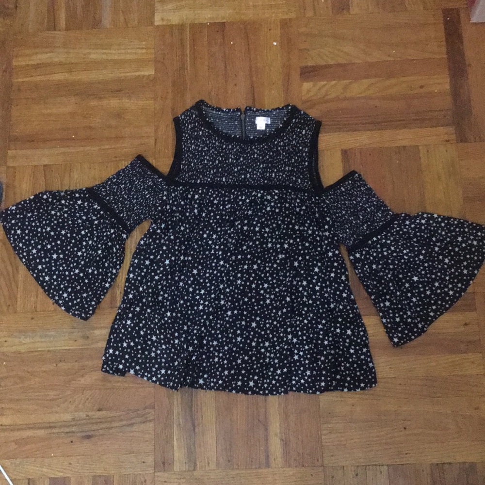 Xhilaration Star Off Shoulder Top
